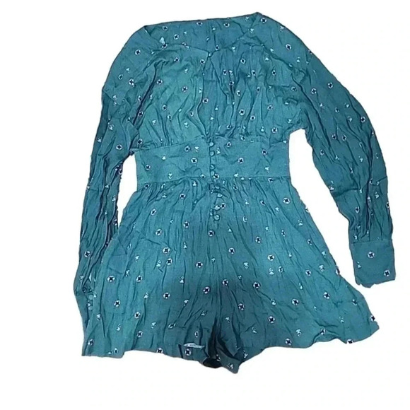 Free People Bohemian Shorts Romper. Size xsmall - Picture 2 of 5